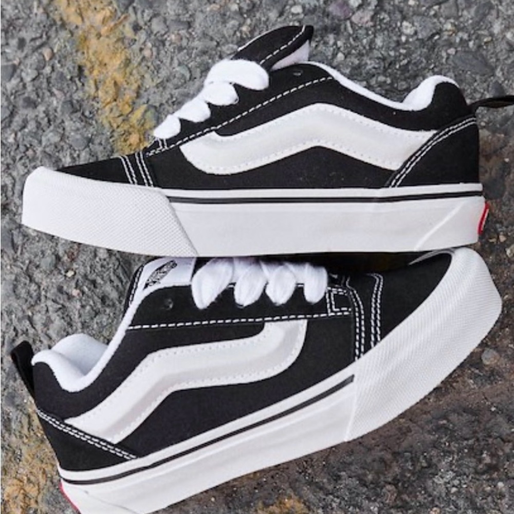Vans Knu Kids Black and White Sneakers
